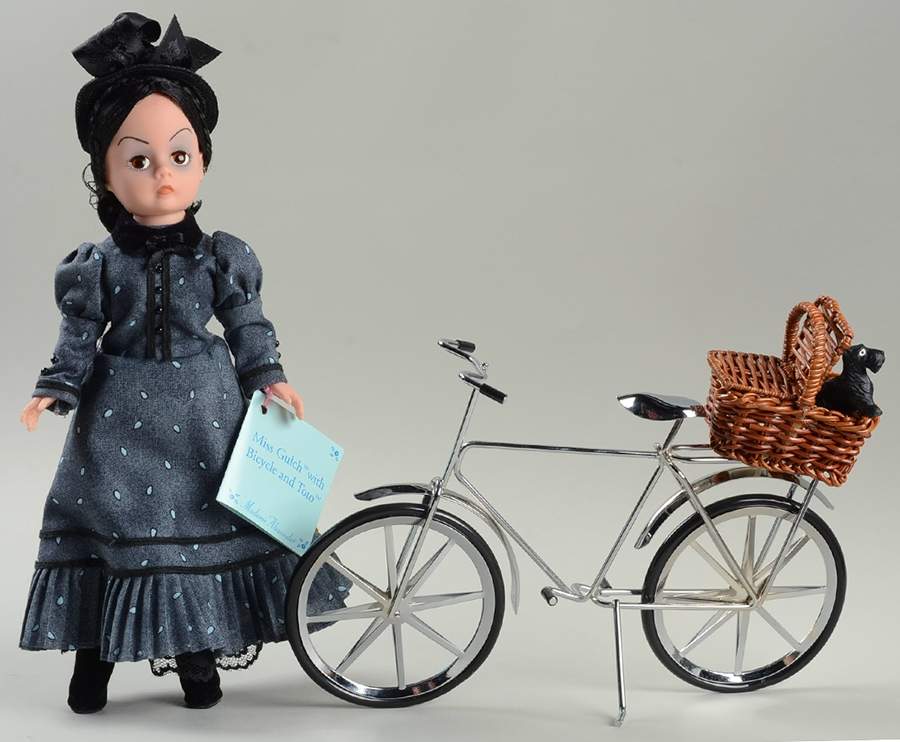 Wizard of OZ-Dolls Miss Gulch, Toto, & Bike - Boxed by Madame Alexander-1