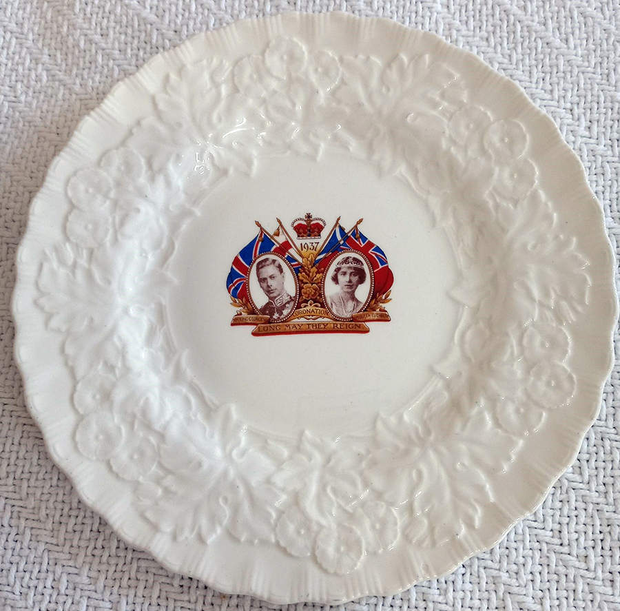 Alfred Meakin Royalty Giftware George Vi & Elizabeth Coronation Plate - No Box by Alfred Meakin-1