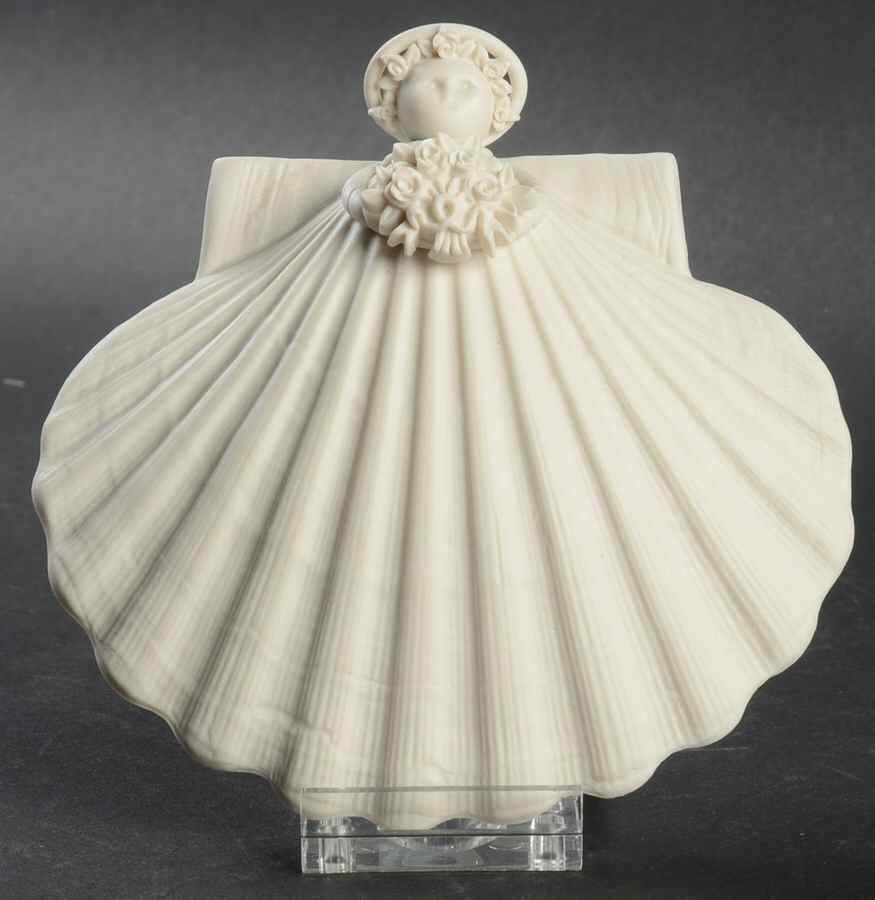 Flora Angelica The Faith Angel - No Box by Margaret Furlong-1