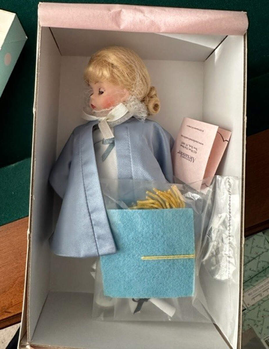 Special Occasions Series Graduation Day-Blonde/Blue Robe - Boxed by Madame Alexander-1