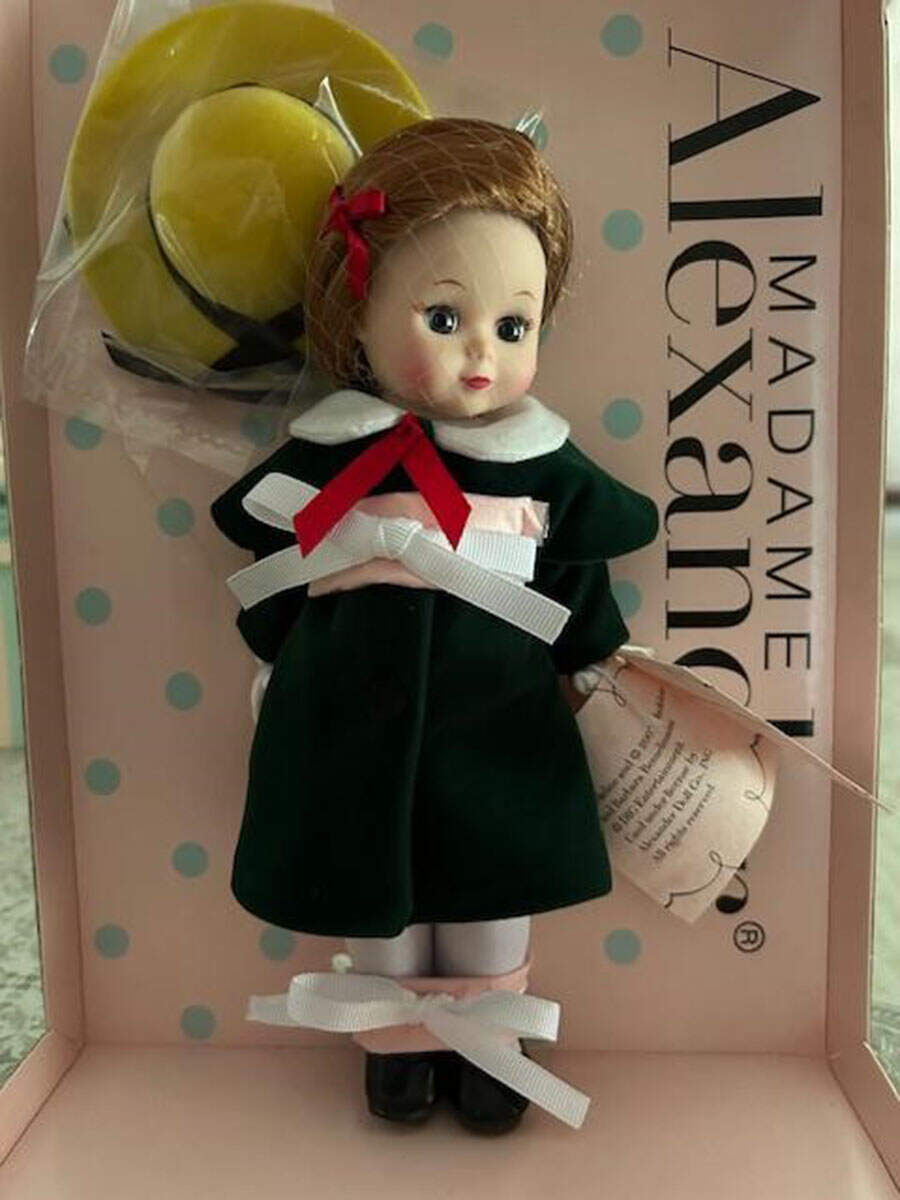 Christmas Series Madeline's Christmas - No Box by Madame Alexander-1