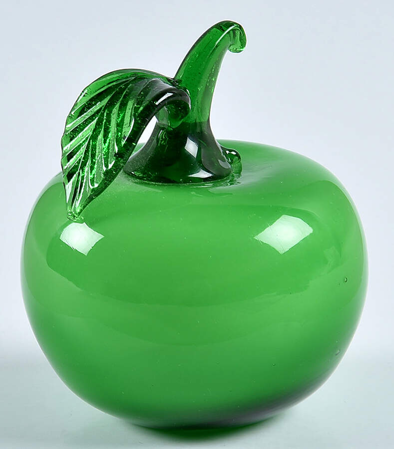 Murano Figurines Green Apple - Nb772, No Box by Murano Glass-1