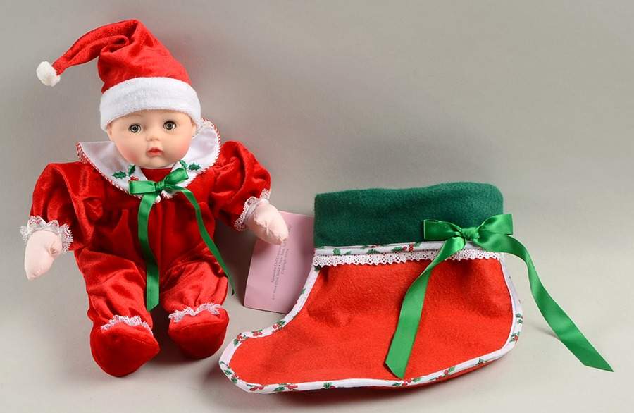 Little Huggums Christmas - Boxed by Madame Alexander-1