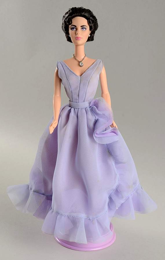 Celebrity Elizabeth Taylor-White Diamonds - Boxed by Mattel-1