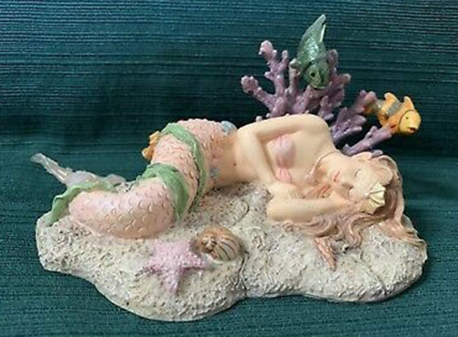 Syrens of the Sea Lydia  - No Box by Munro-1