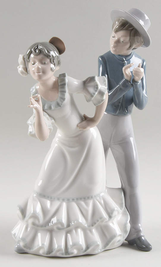 SPANISH TRADITIONS Gypsy Group - Boxed by Nao-1