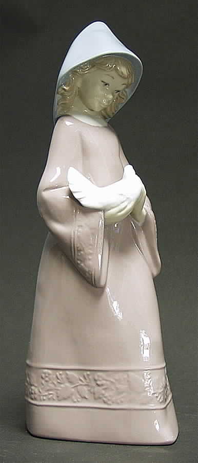 Kids with Birds Or Butterflies A Bird In The Hand - Boxed by Nao-1