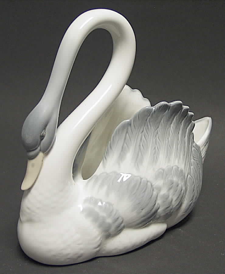 Birds & Butterflies Swan - With Box by Nao-1