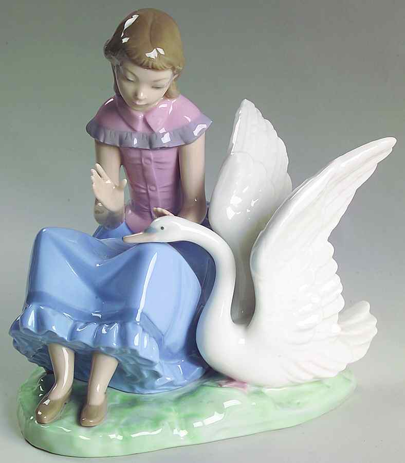 Kids with Birds Or Butterflies The Swan - Boxed by Nao-1