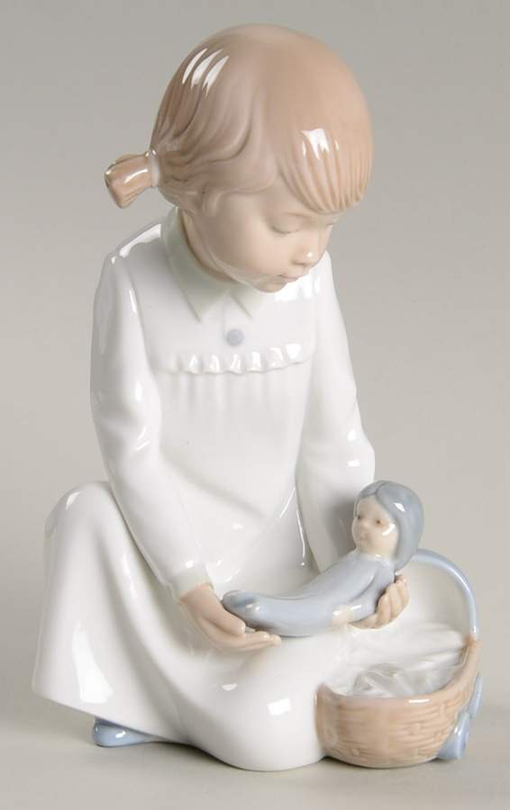 Kids in Sleepwear Pretending - With Box by Nao-1