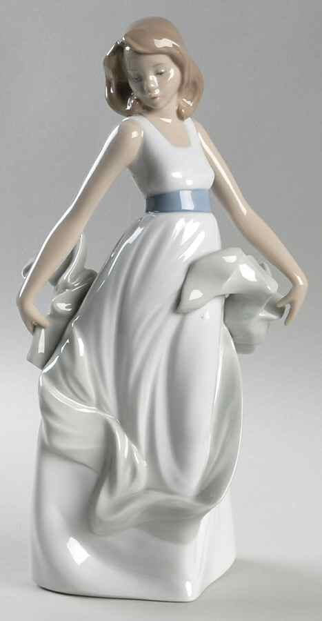 Women Walking On Air - Boxed by Nao-1