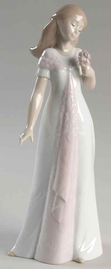 Girls Elegant Pose - Boxed by Nao-1