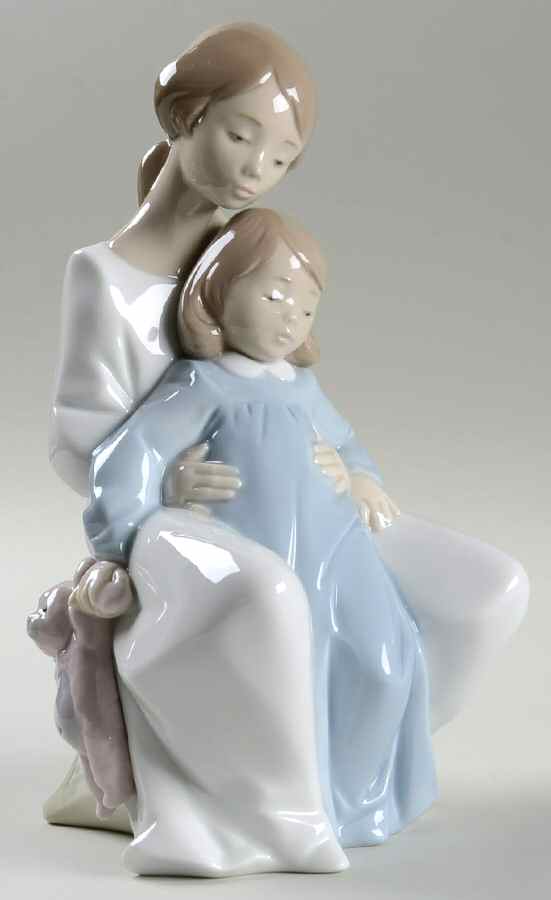 Family A Moment With Mommy - Boxed by Nao-1