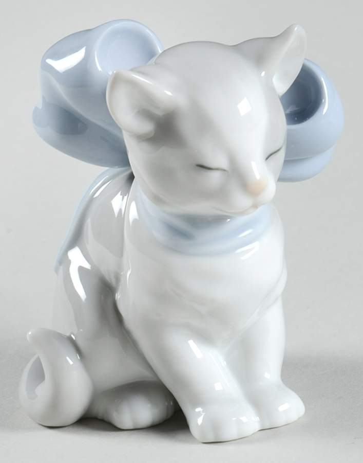 Cats and Dogs Kitty Present - No Box by Nao-1