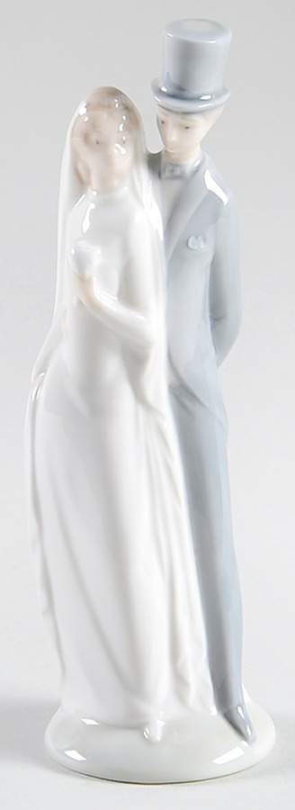 Matrimonial & Romance Just Married - Boxed by Nao-1