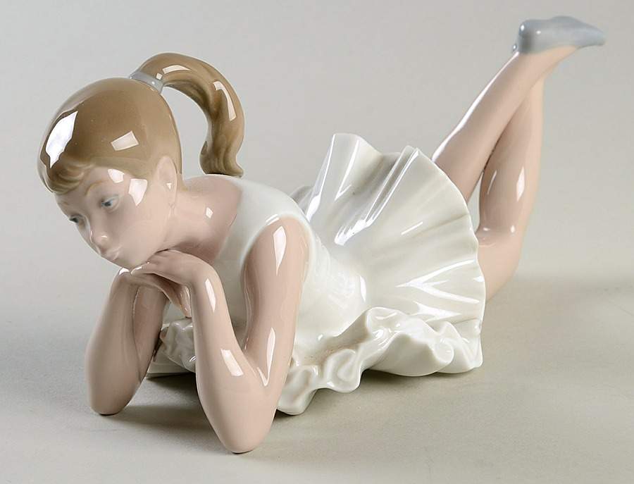 Dancers Pensive Ballet - Boxed by Nao-1