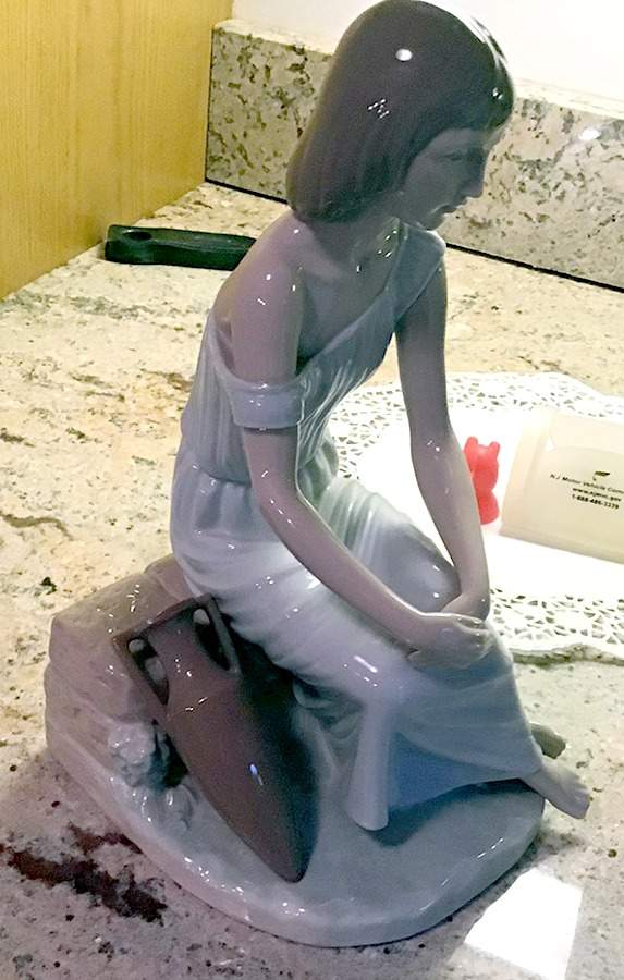 Women Athenian Girl - Boxed by Nao-1