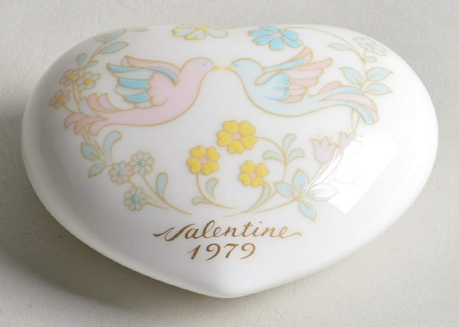 Valentines Heart Birds - Boxed by Noritake-1