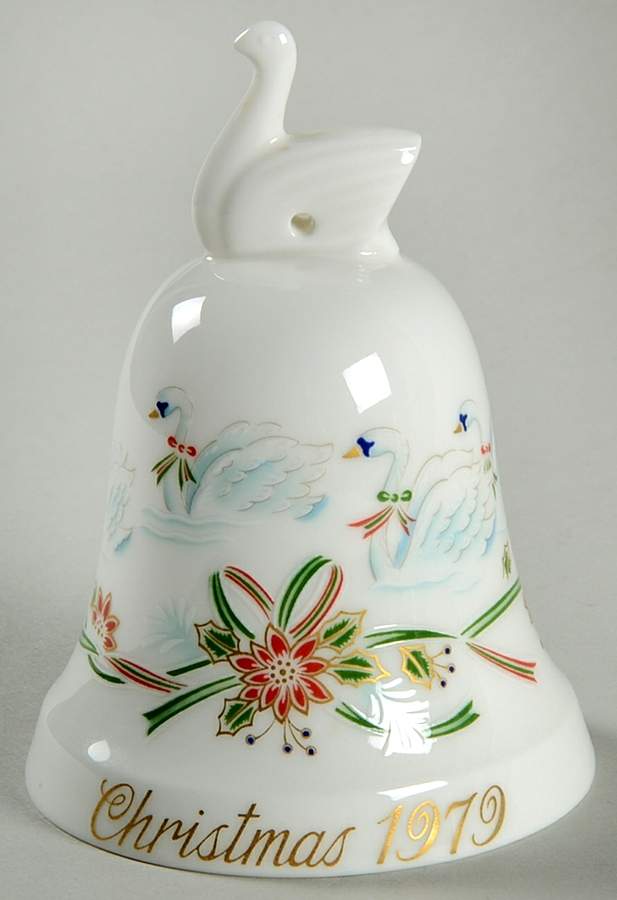Christmas Bell 7 Swans A Swimming - Boxed by Noritake-1