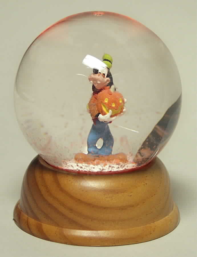 Disney Holiday Snowglobe Goofy Halloween - No Box by New England-1