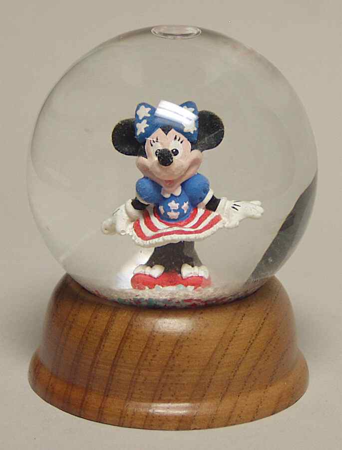 Disney Holiday Snowglobe Minnie Mouse-Memorial Day - No Box by New England-1