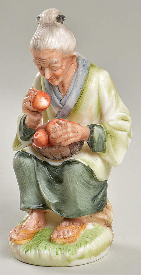 Napco Figurines and Giftware Oriental Woman - No Box 47b by Napco-1