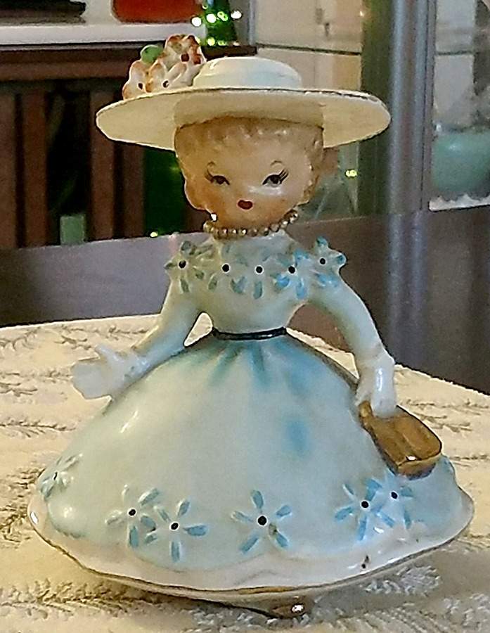 Napco Figurines and Giftware Girl With Necklace - No Box by Napco-1