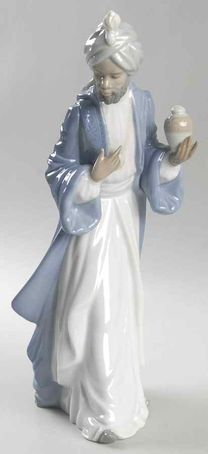 NAO Nativity Figurines King Balthasar With Jug - No Box by Nao-1