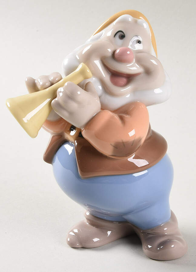 Disney Happy - Boxed by Nao-1