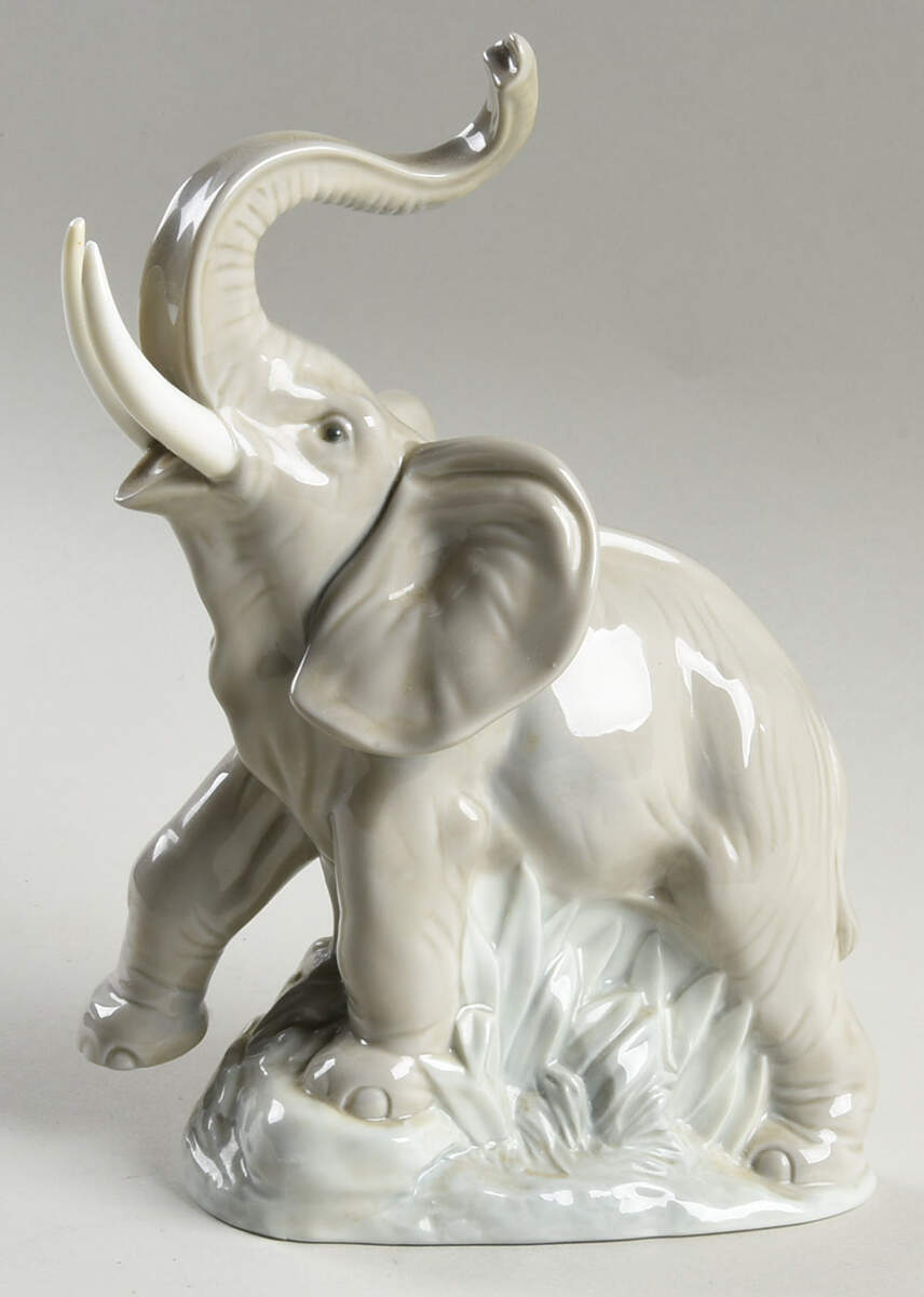 Wild Animals Elephant - No Box by Nao-1