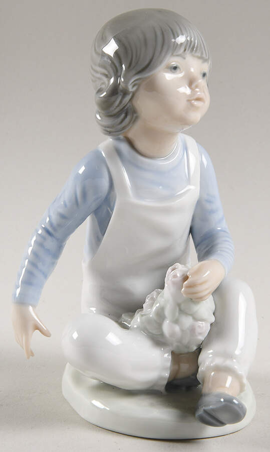 Kids with Fruit Or Flowers Christina With Roses - No Box by Nao-1