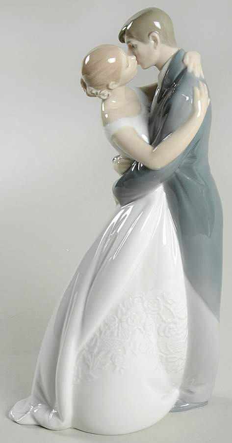 Matrimonial & Romance A Kiss Forever - Boxed by Nao-1