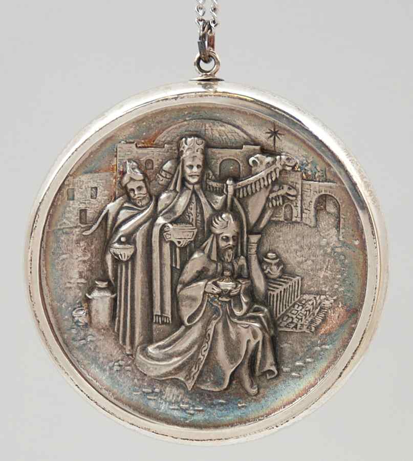 Heirloom-Christmas Ornament The Magi - No Box by Oneida Silver-1