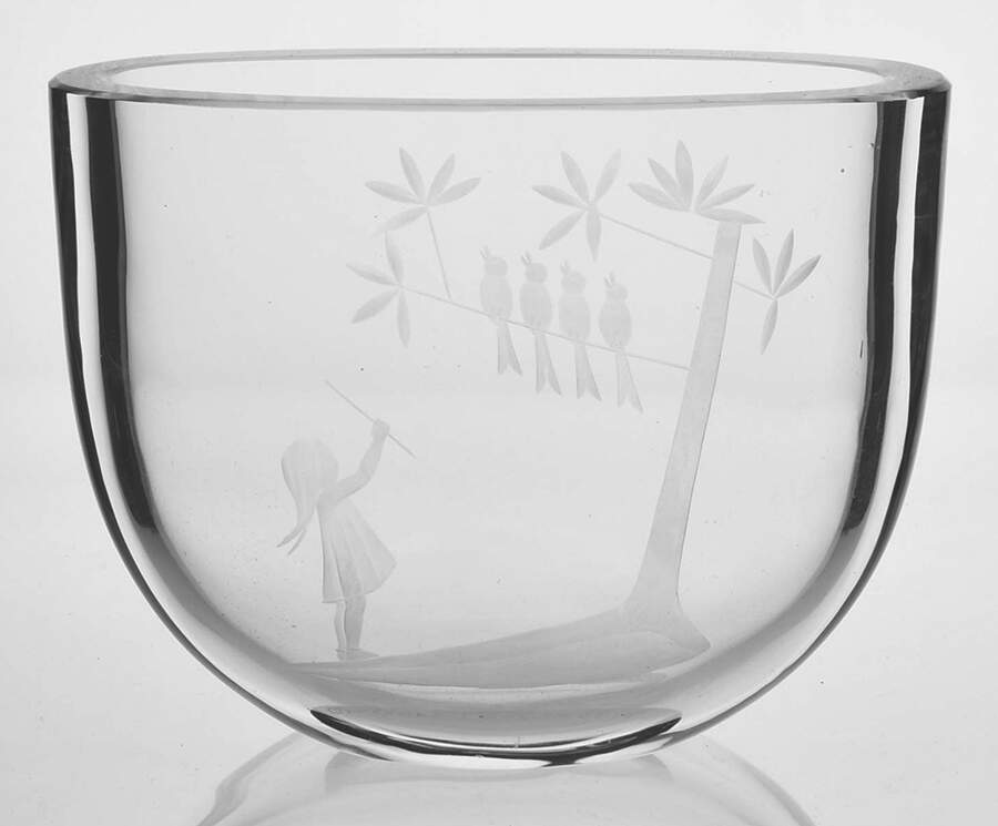 Orrefors Figurines Vase Oval - No Box by Orrefors-1