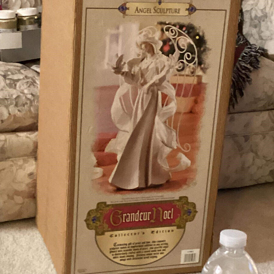 Grandeur Noel Holding Dove - With Box by O'Well Novelty Co-1
