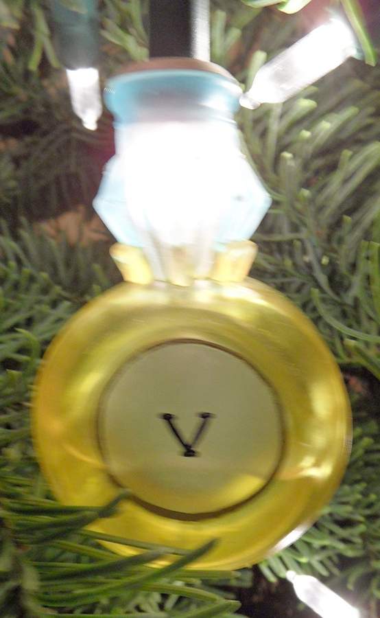 12 Days To Christmas Light Covers Five Golden Rings - No Box by Inge Glas-1