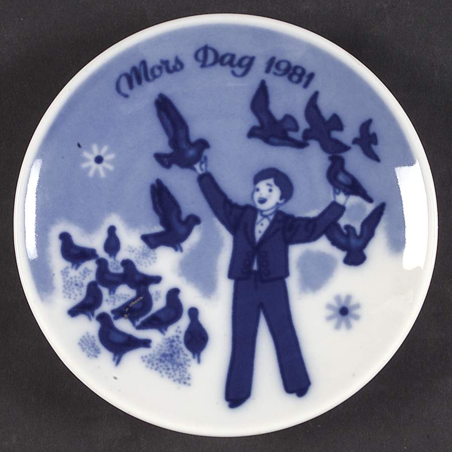 Mothers Day Plate Boy And Birds - Boxed by Porsgrund-1