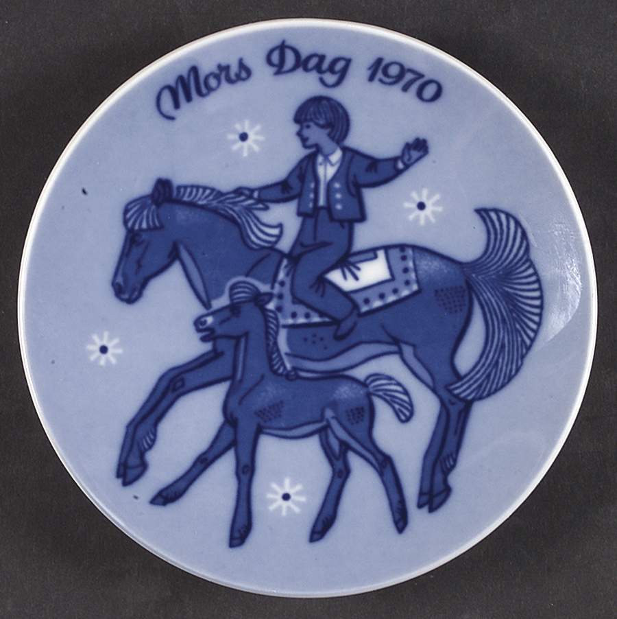 Mothers Day Plate Mare And Foal - With Box by Porsgrund-1