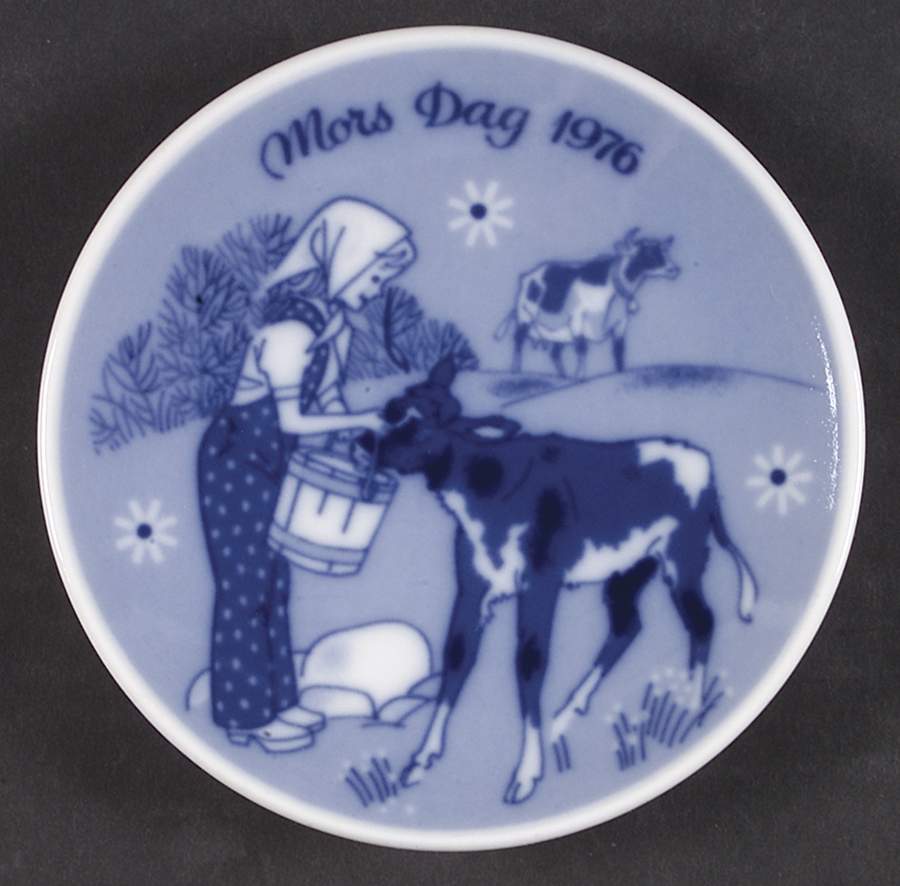 Mothers Day Plate Girl And Calf - Boxed by Porsgrund-1