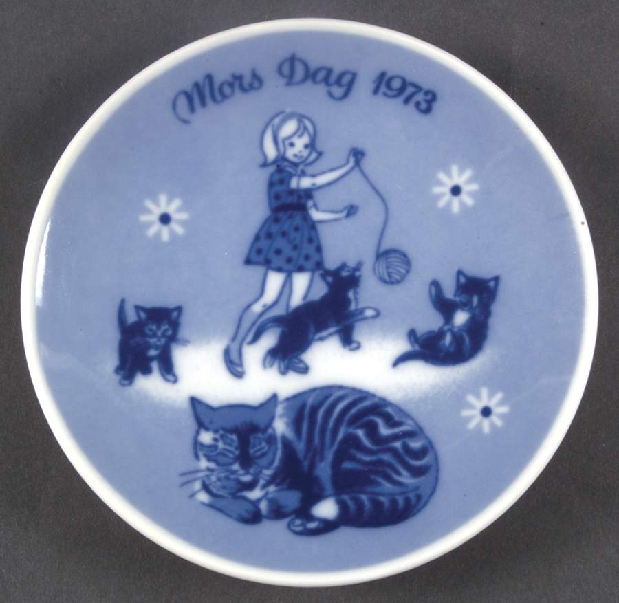 Mothers Day Plate Cat And Kittens - Boxed by Porsgrund-1