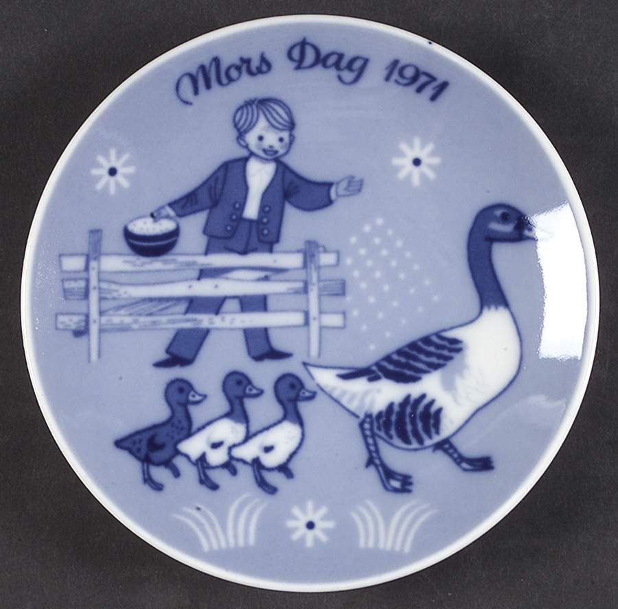 Mothers Day Plate Boy And Geese - Boxed by Porsgrund-1
