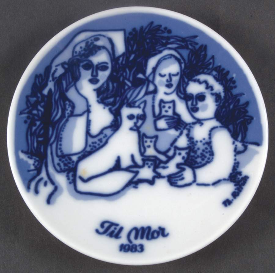 Mothers Day Plate Mother And Kittens - Boxed by Porsgrund-1