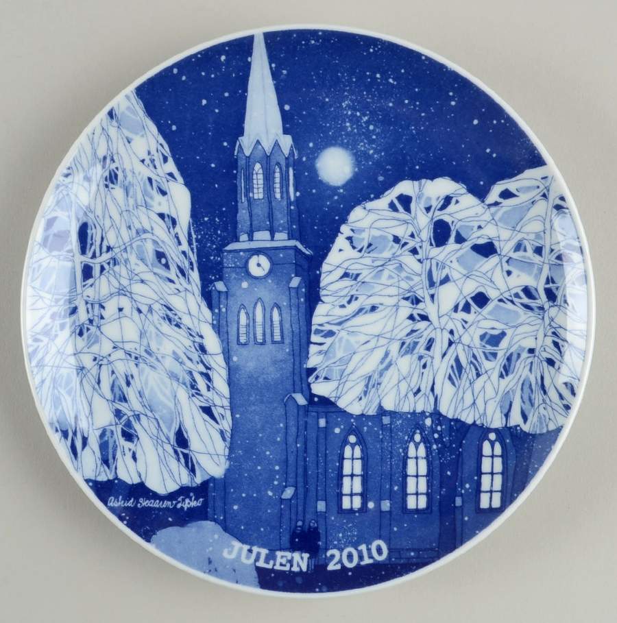 Christmas Plate Tonsberg Cathedral - Boxed by Porsgrund-1
