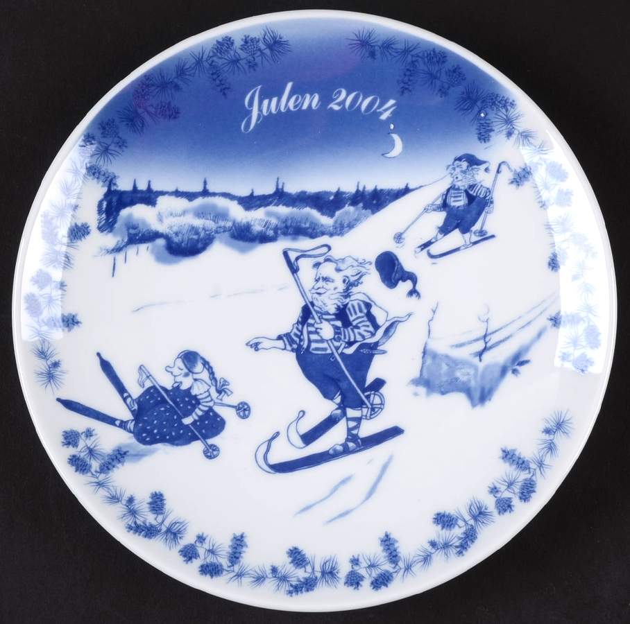 Christmas Plate Skiing At Night - No Box by Porsgrund-1