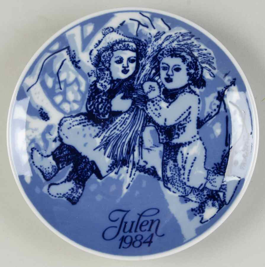 Christmas Plate Christmas Sheaf - Boxed by Porsgrund-1