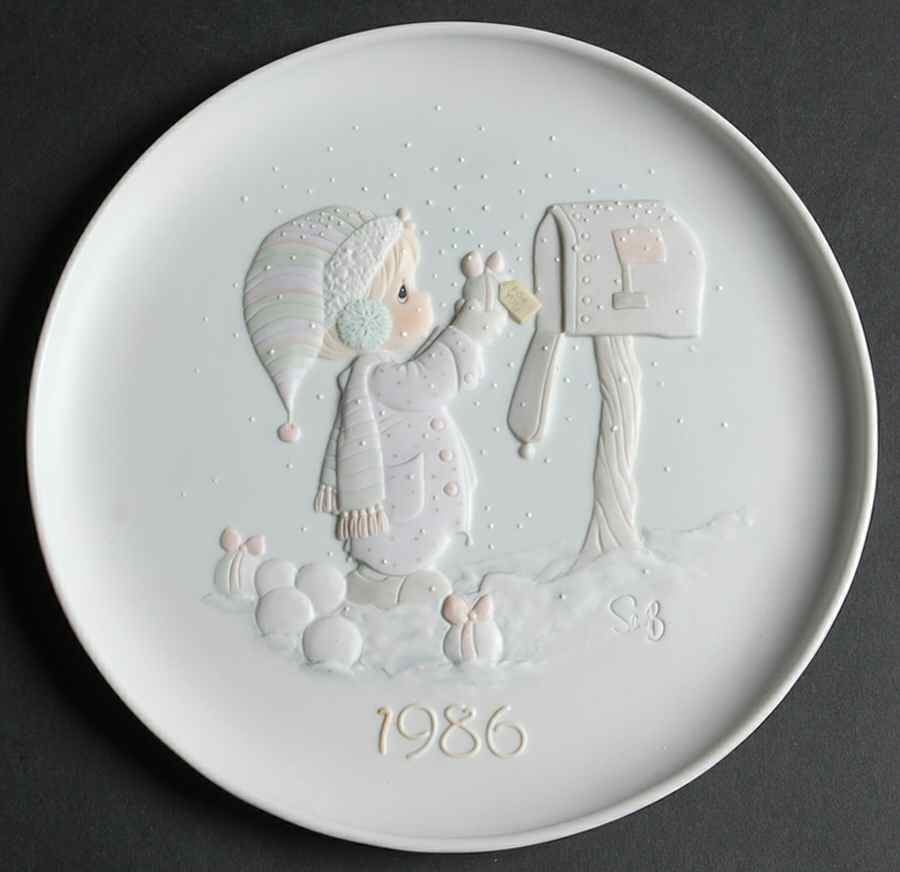 Christmas Love I'm Sending You A White Christmas - No Box by Precious Moments-1