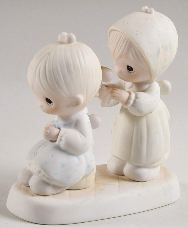 To A Very Special Sister Cedar Tree-To A Very Special Sister - Cedar Tree Trademark, No Box by Precious Moments-1