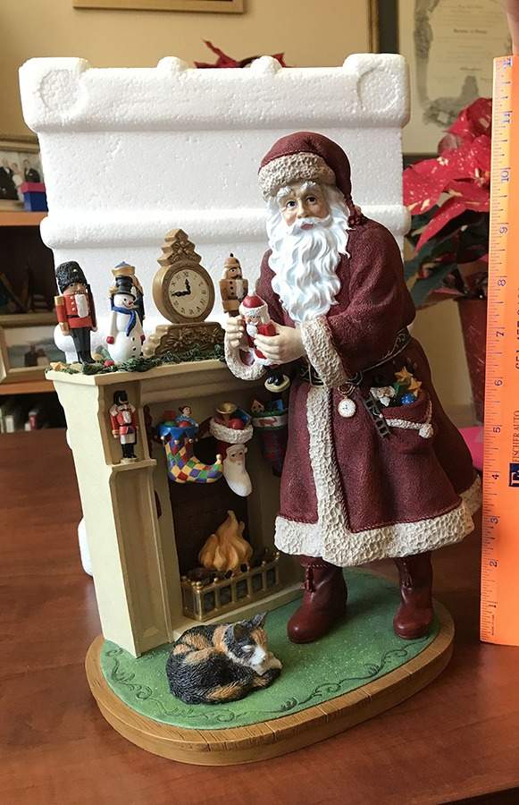 Memories of Christmas-Figurine Nutcracker Santa - No Box by Prizm-1