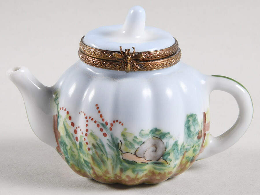PEINT MAIN LIMOGES BOX Teapot - Nb680, No Box by Peint Main-1
