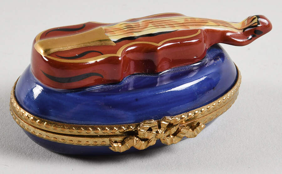 PEINT MAIN LIMOGES BOX Red Violin On Blue - No Box by Peint Main-1